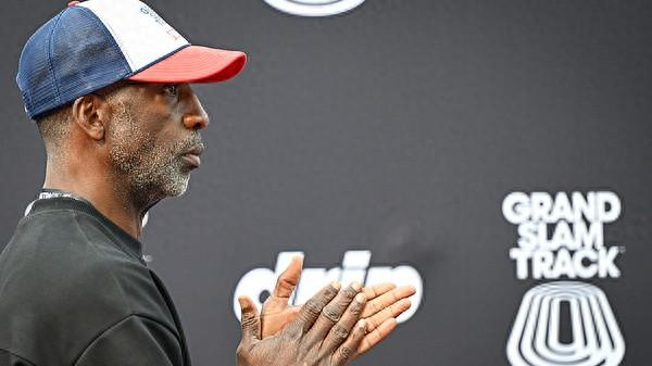 开云Kaiyun官网入口-多位明星选手被欠巨款,立志革新田径运动的径赛大满贯诞生一年就申请破产保护|约翰逊|牙买加奥运代表团|迈克尔·约翰逊|田径世锦赛|乔-约翰逊_新浪体育_新浪新闻